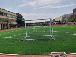 新竹縣湖口鄉和興國小人工草足球場